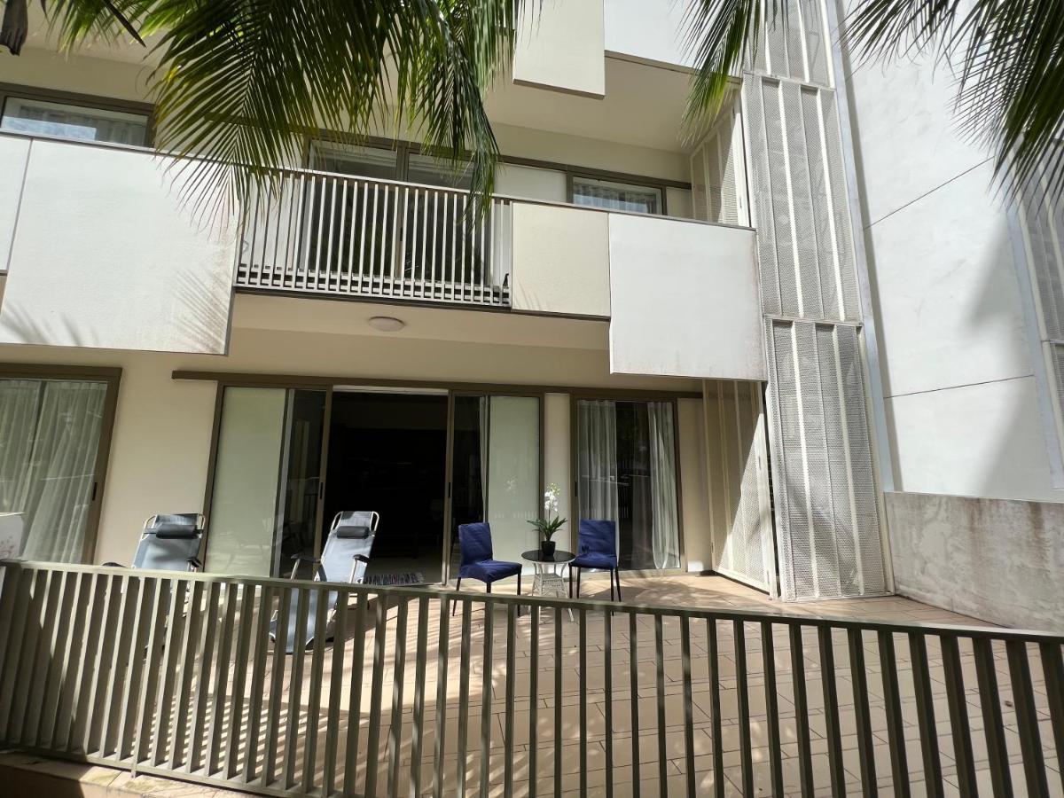 By The Sea@ Cozy Beachfront Home Batu Feringgi Exterior foto